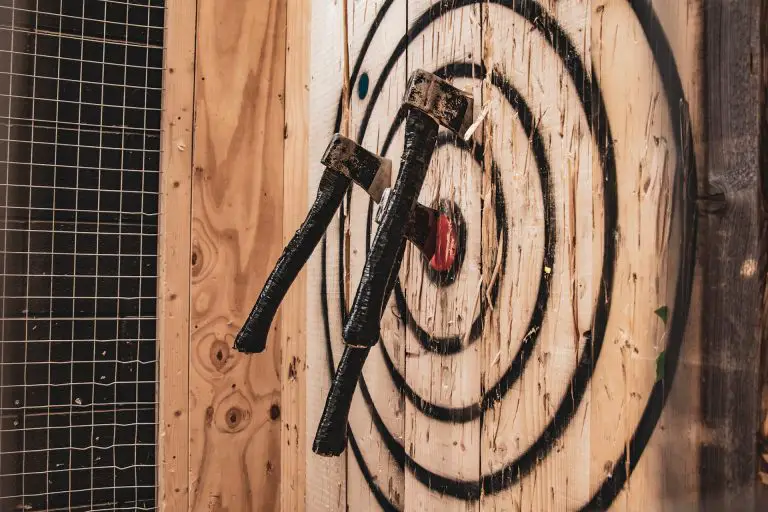 Axe Throwing in Lincoln