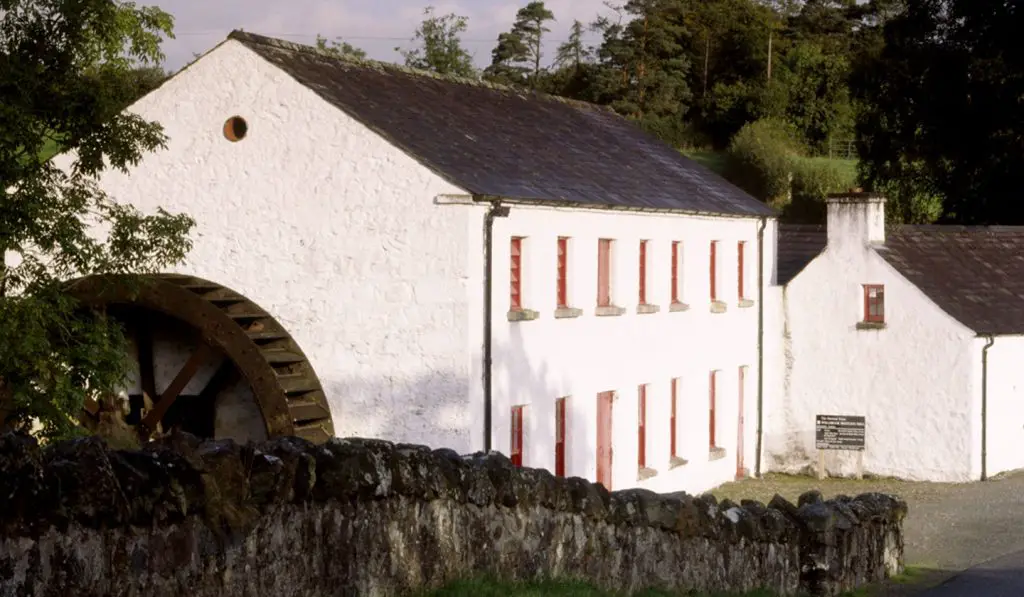 Learn About the History of Linen-Making in Cookstown