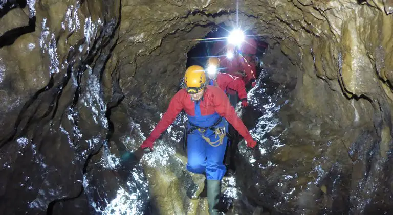 Introductory Caving Course in the Peak District