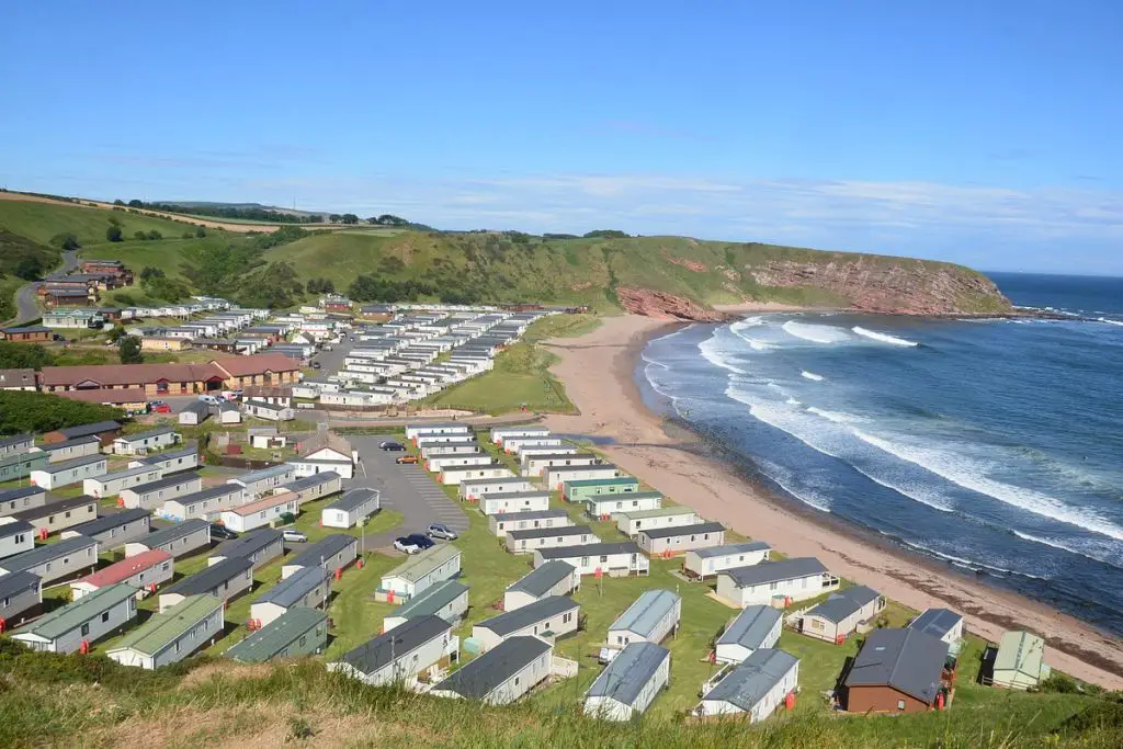 Seaside fun at Pease Bay Leisure Park – Perfect for Surfers!